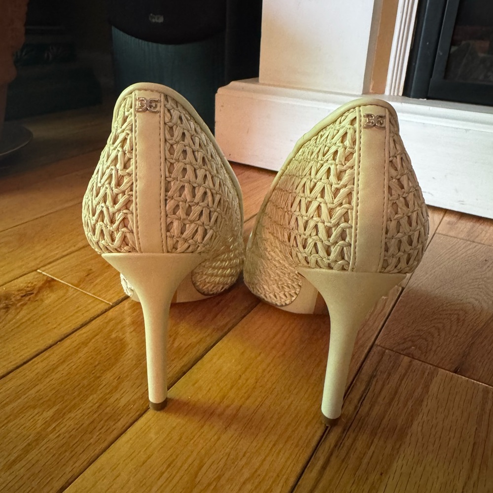 Sam Edelman Cream Textured Heels - Picture 3 of 6